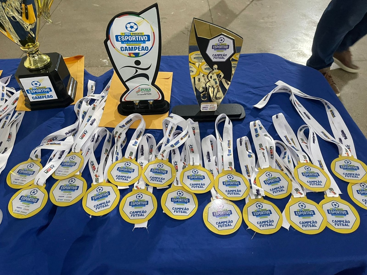 Medalhas do evento na comunidade.