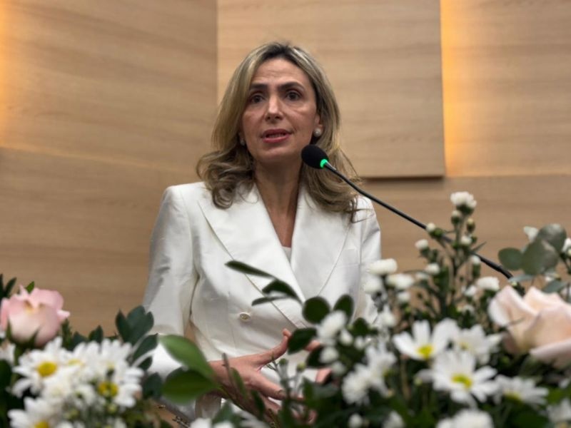 Médica cardiologista Ludhmila Abrahão Hajjar
