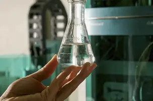 Metanol: saiba o que é a substância presente em bebida adulterada (Foto: Biodiesel Brasil)