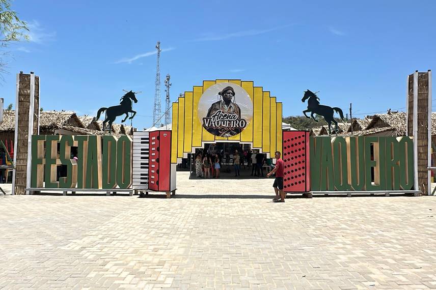 Morro do Chapéu do Piauí celebra a 23ª Festa do Vaqueiro com fé, tradição e shows