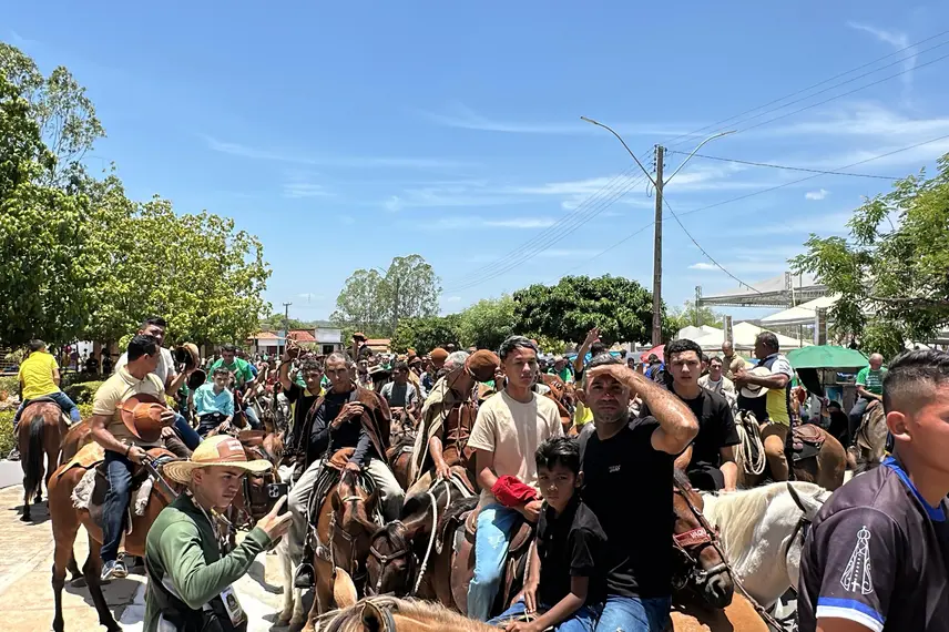 Morro do Chapéu do Piauí celebra a 23ª Festa do Vaqueiro com fé, tradição e shows