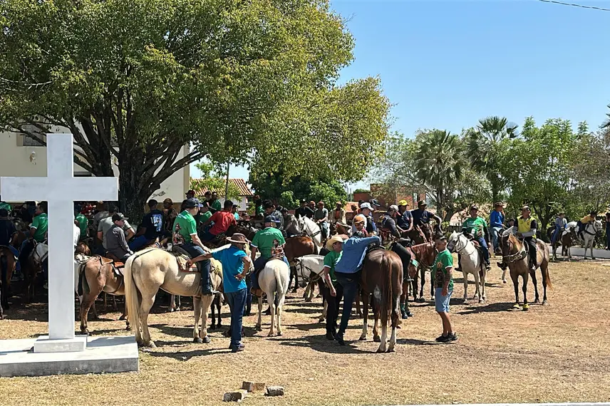 Morro do Chapéu do Piauí celebra a 23ª Festa do Vaqueiro com fé, tradição e shows