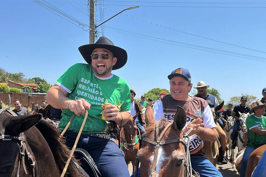 Morro do Chapéu do Piauí celebra a 23ª Festa do Vaqueiro com fé, tradição e shows