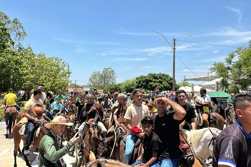 Morro do Chapéu do Piauí celebra a 23ª Festa do Vaqueiro com fé, tradição e shows