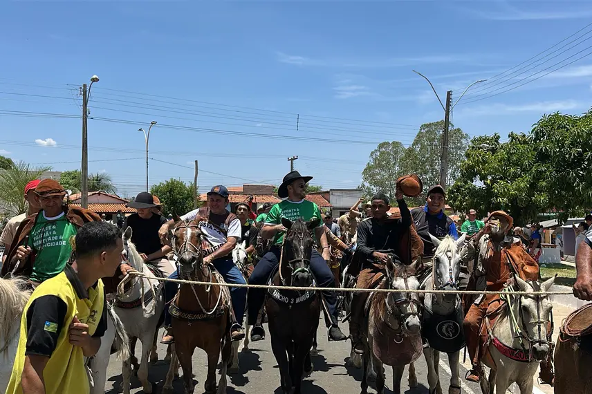 Morro do Chapéu do Piauí celebra a 23ª Festa do Vaqueiro com fé, tradição e shows