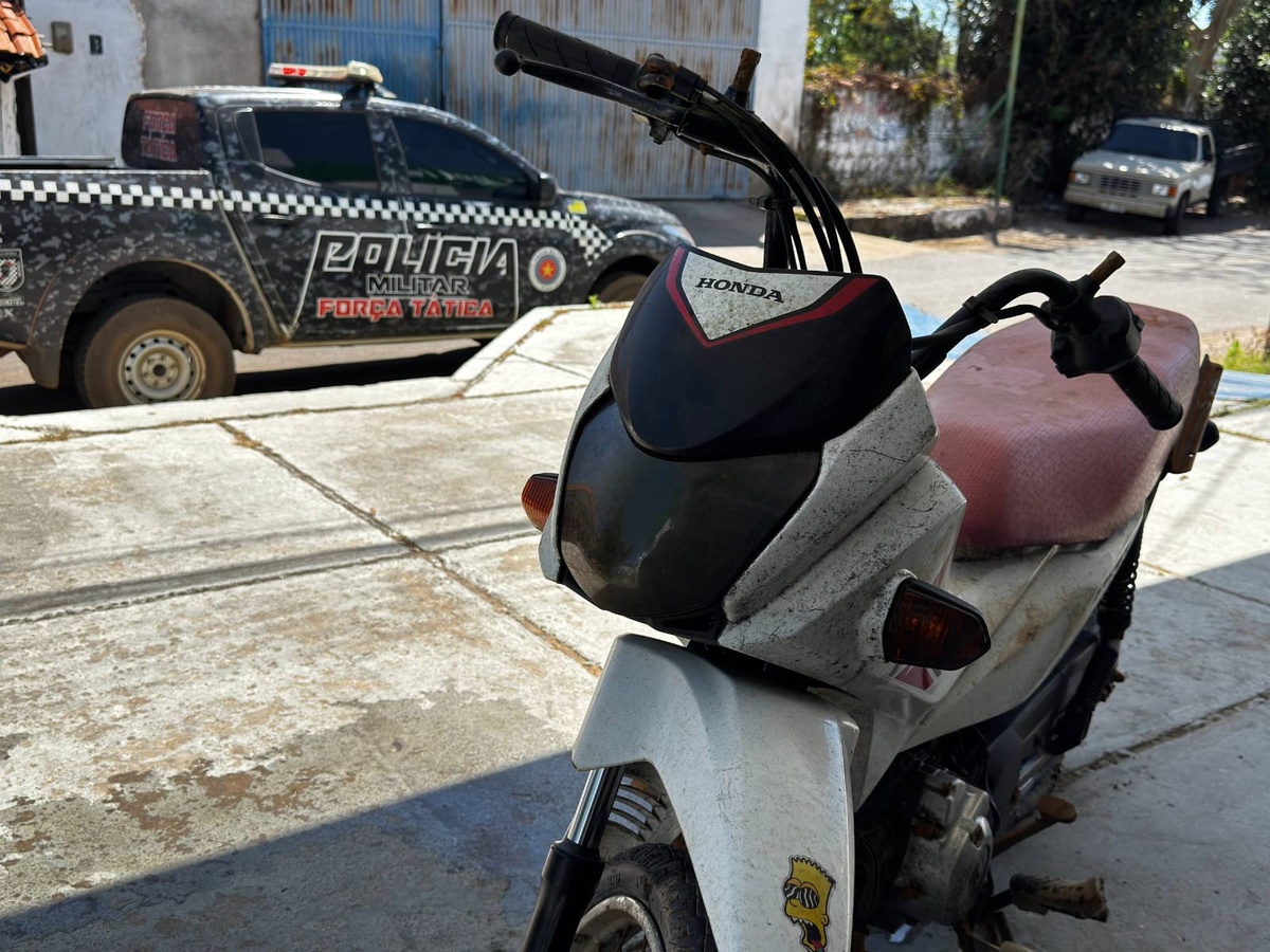 Motocicleta furtada é encontrada dentro do Rio Longá em Campo Maior