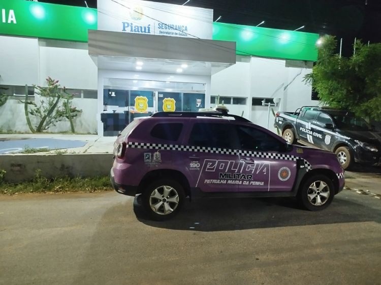 Pai é preso suspeito de abusar da filha adolescente em Jatobá do Piauí