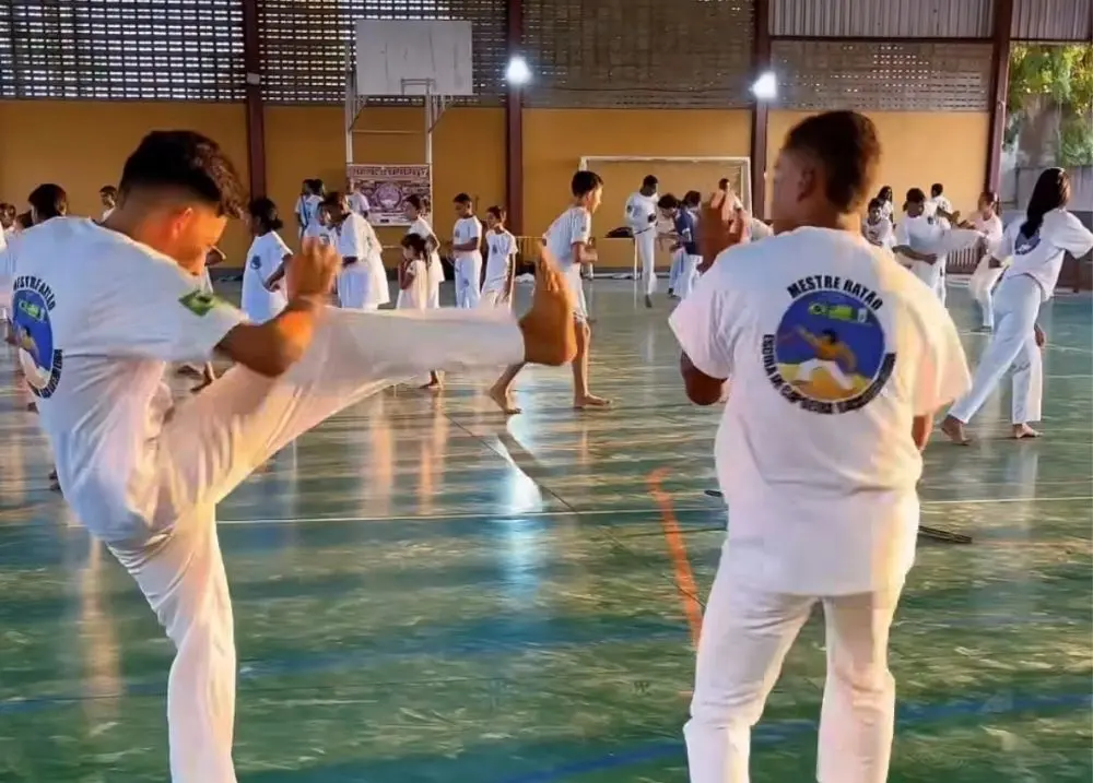 Palmeira do Piauí marca presença em evento de capoeira em Bom Jesus