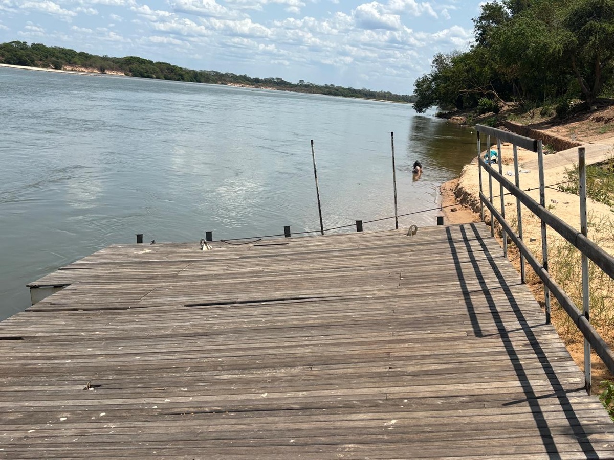 Pier do Iate Clube, em Teresina, sofre com abandono e vira símbolo do descaso