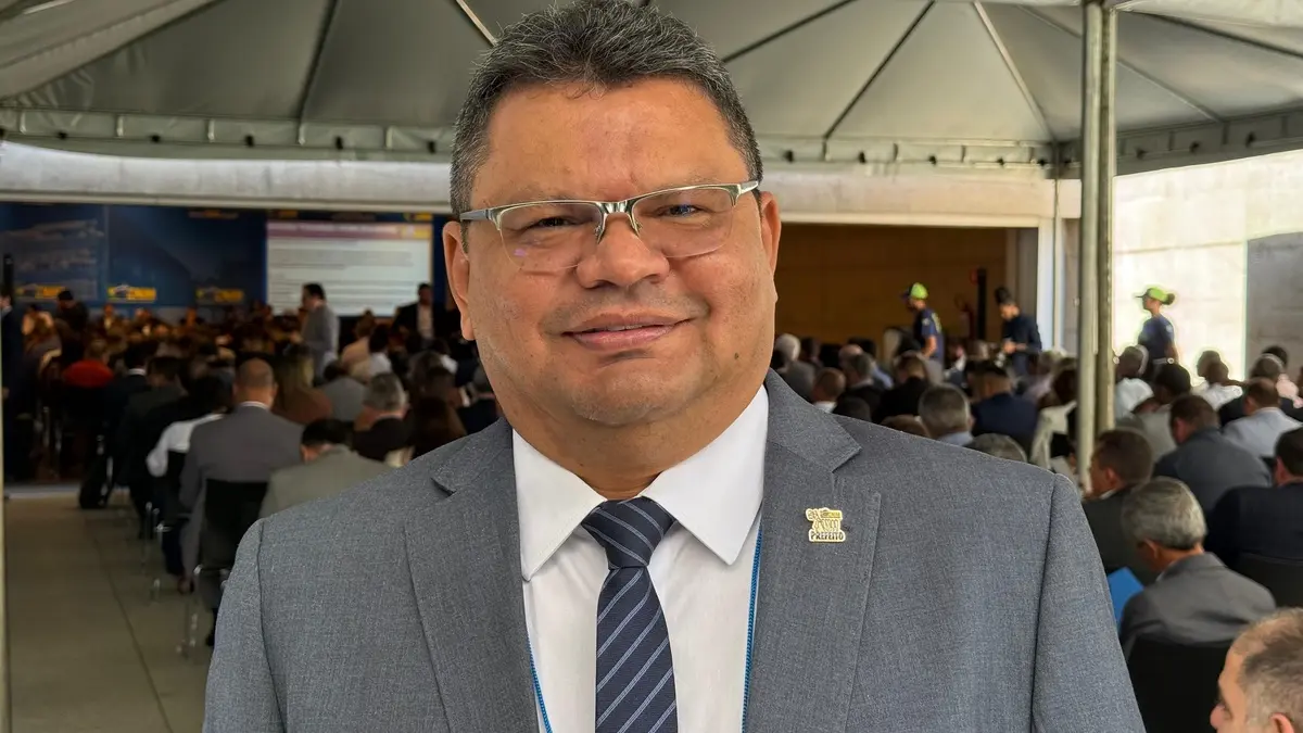 Prefeito de Eliseu Martins reforça defesa municipalista em encontro da CNM
