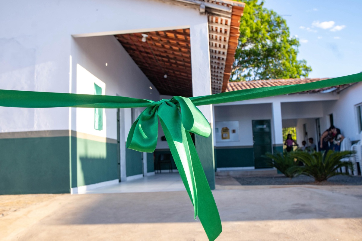 Prefeito Manoel Portela Neto reinaugura sede da Secretaria de Educação de Aroazes