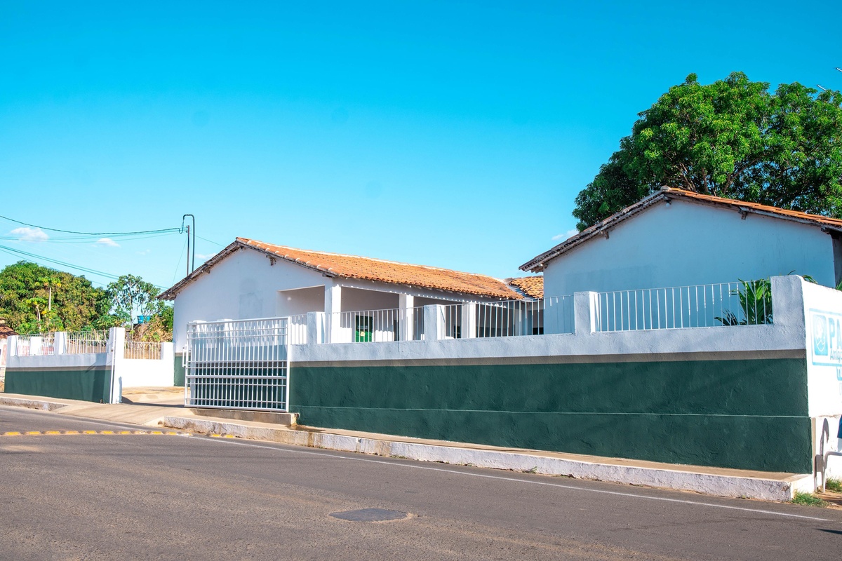 Prefeito Manoel Portela Neto reinaugura sede da Secretaria de Educação de Aroazes