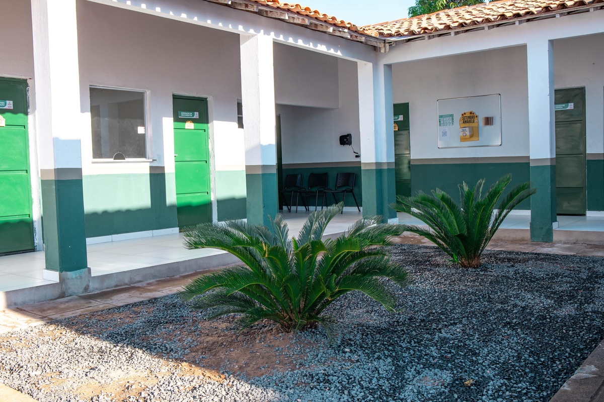 Prefeito Manoel Portela Neto reinaugura sede da Secretaria de Educação de Aroazes