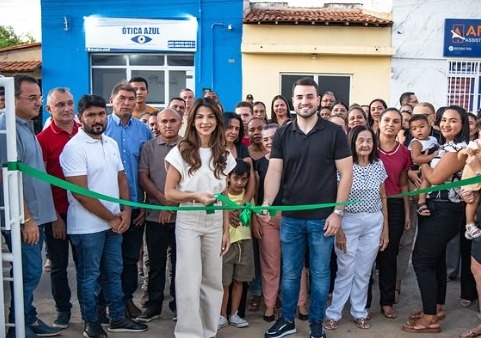 Prefeitura de Aroazes reinaugura Secretaria de Educação
