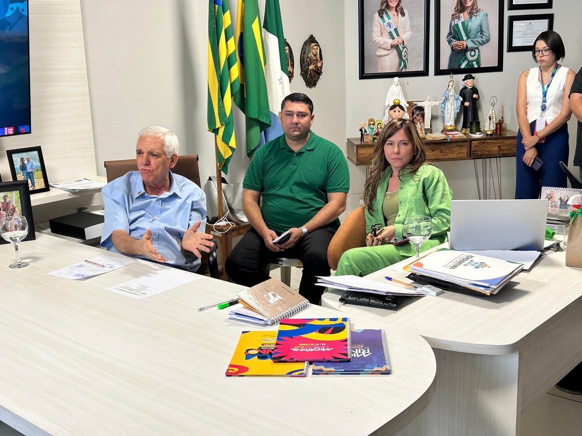 Prefeitura de Esperantina cobra solução definitiva da Águas do Piauí para problema