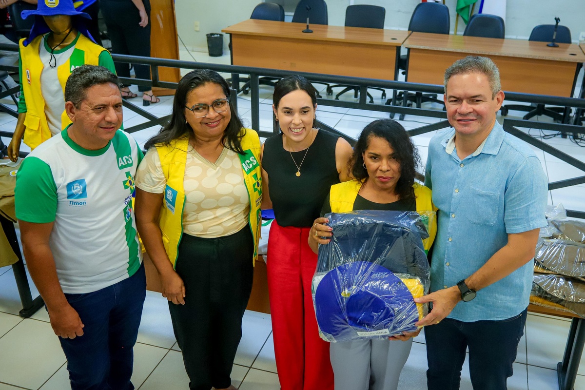 Prefeitura de Timon entrega novos fardamentos a Agentes Comunitários de Saúde