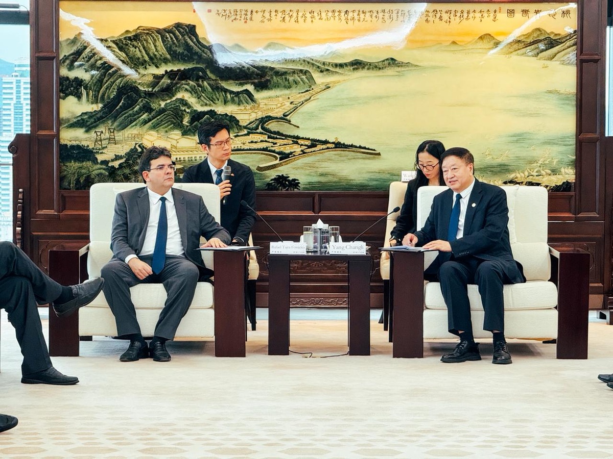 Rafael Fonteles fecha acordo na China para fábrica de fibra óptica no Piauí