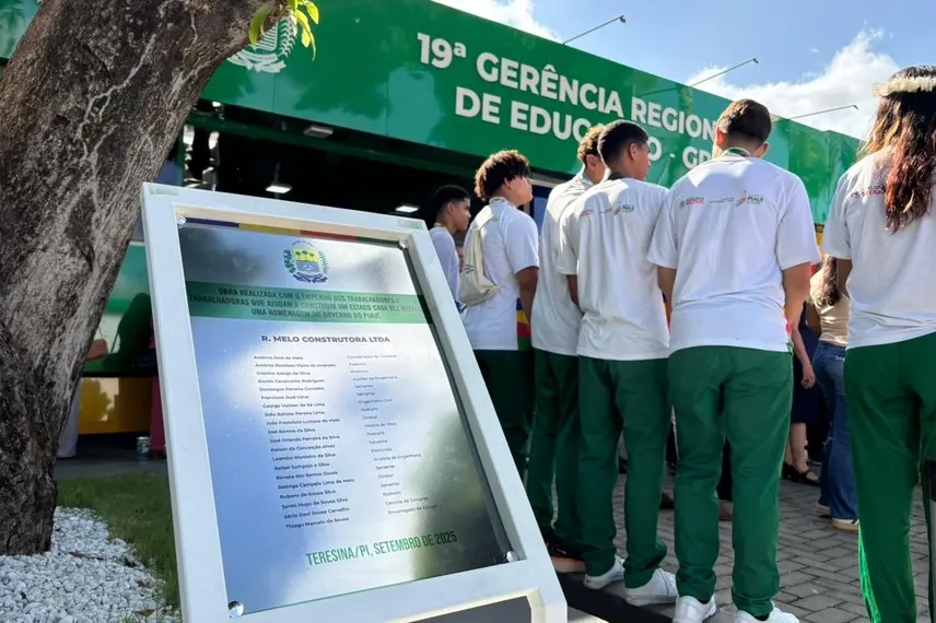 Rafael Fonteles inaugura obras de modernização da Educação na zona Sul de Teresina