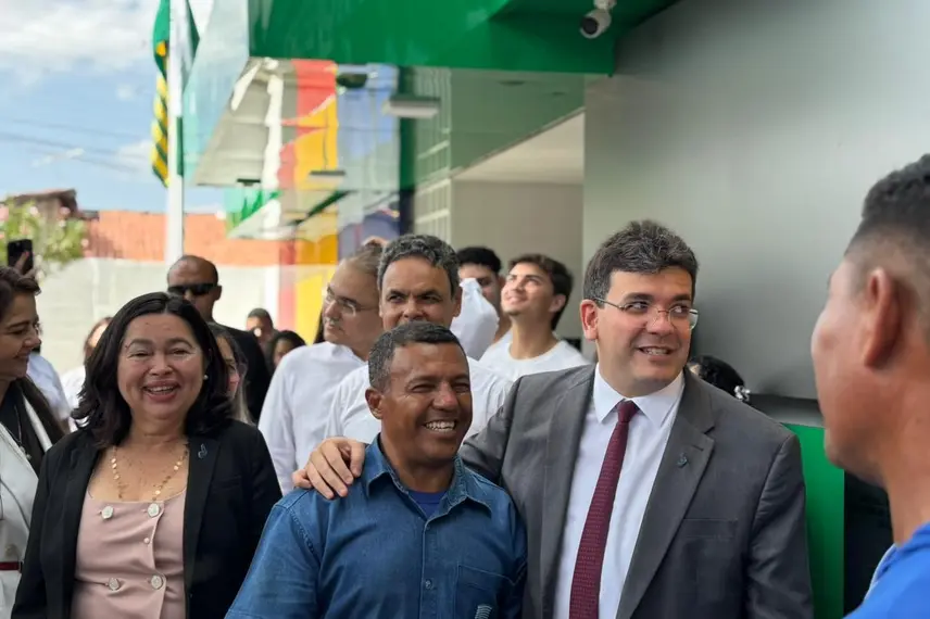 Rafael Fonteles inaugura obras de modernização da Educação na zona Sul de Teresina