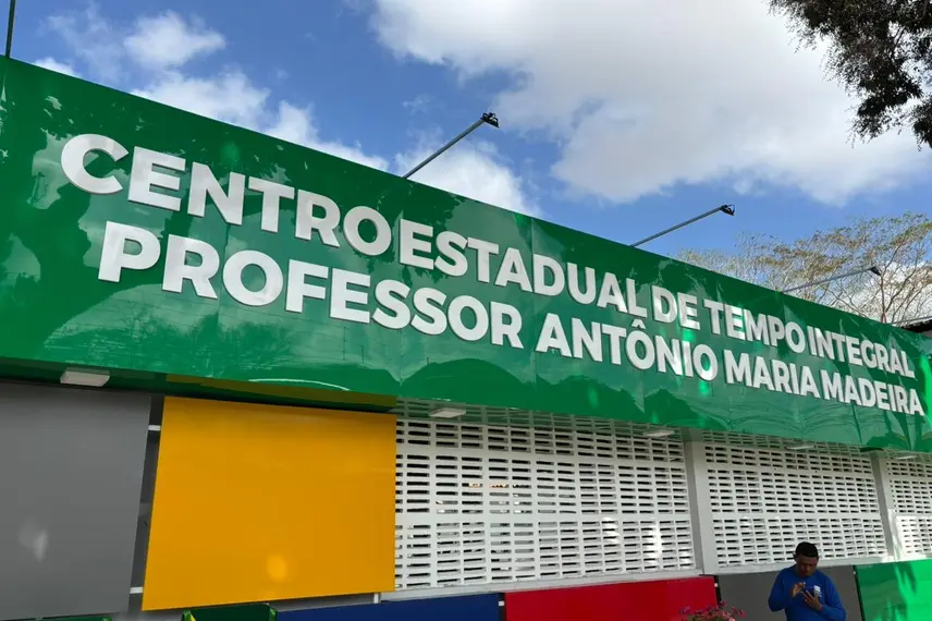 Rafael Fonteles inaugura obras de modernização da Educação na zona Sul de Teresina