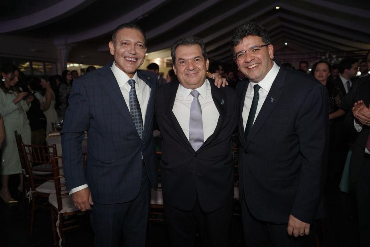 Rafael Fonteles participa da posse do piauiense Carlos Brandão no STJ