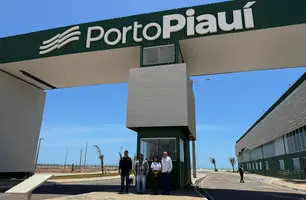 Representantes do Ministério da Agricultura e Pecuária visitam Porto Piauí (Foto: Eric Hudson)