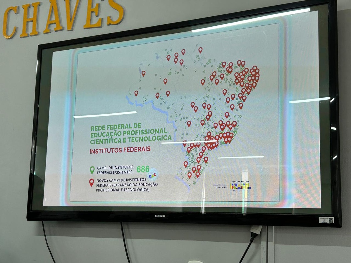 Reunião apresenta implantação do Campus do IFPI em Esperantina