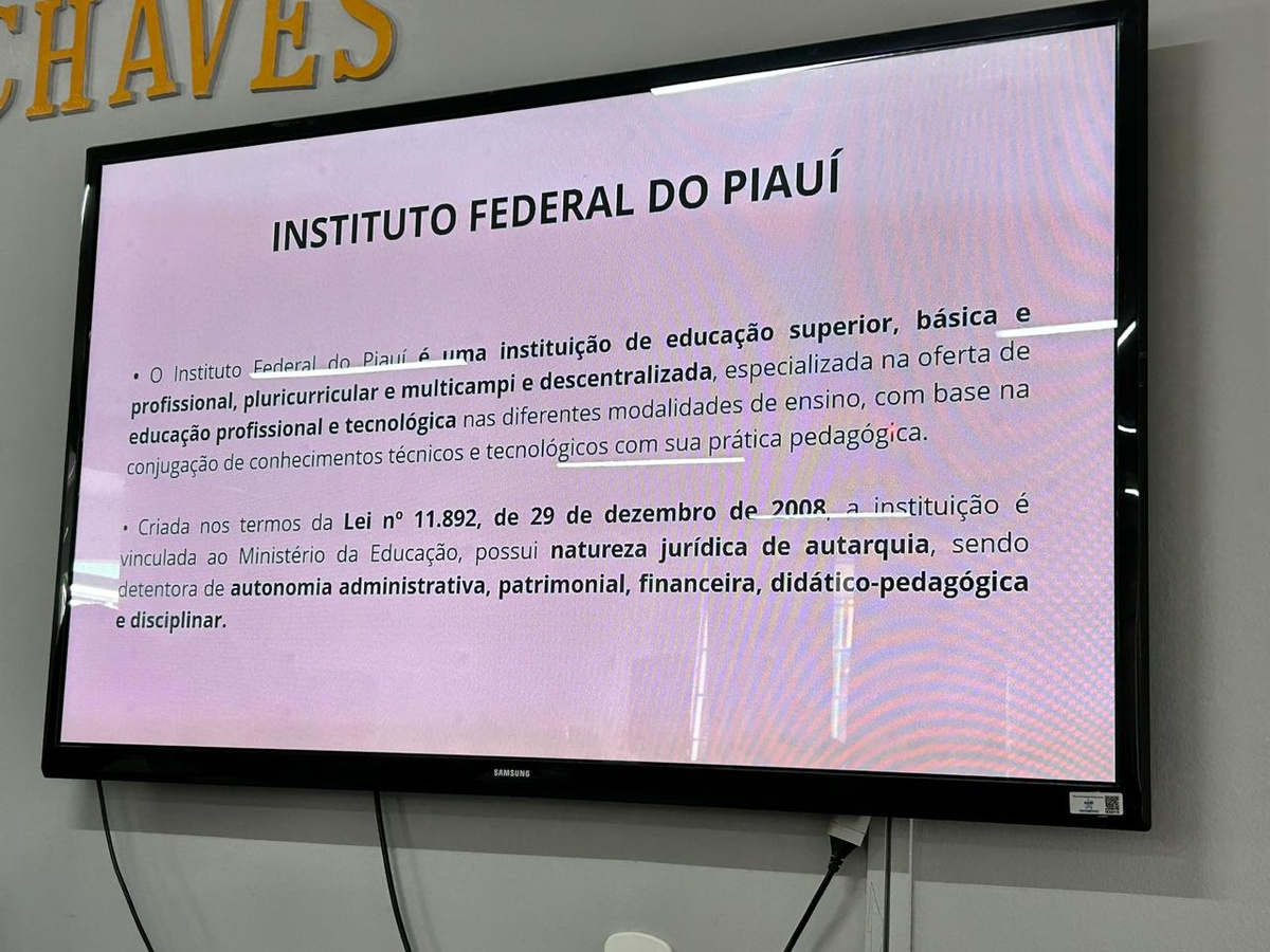 Reunião apresenta implantação do Campus do IFPI em Esperantina