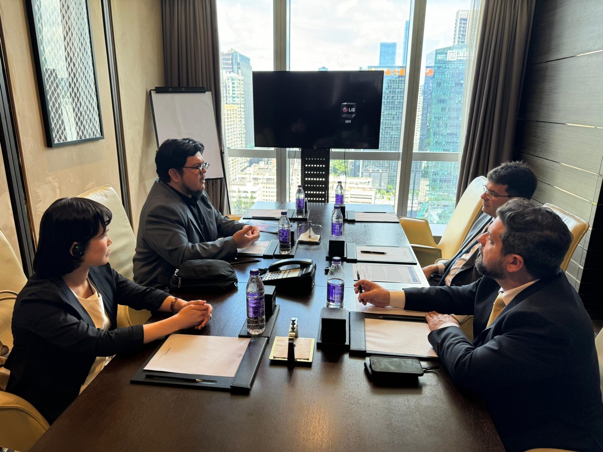 Reunião com Nelson Kameda, em Shenzhen