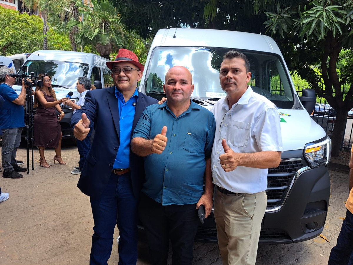 São João do Arraial recebe Van Adaptada para pacientes com deficiência