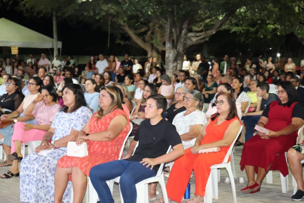 São Raimundo Nonato celebra o Dia do Evangélico com noite de louvor e oração