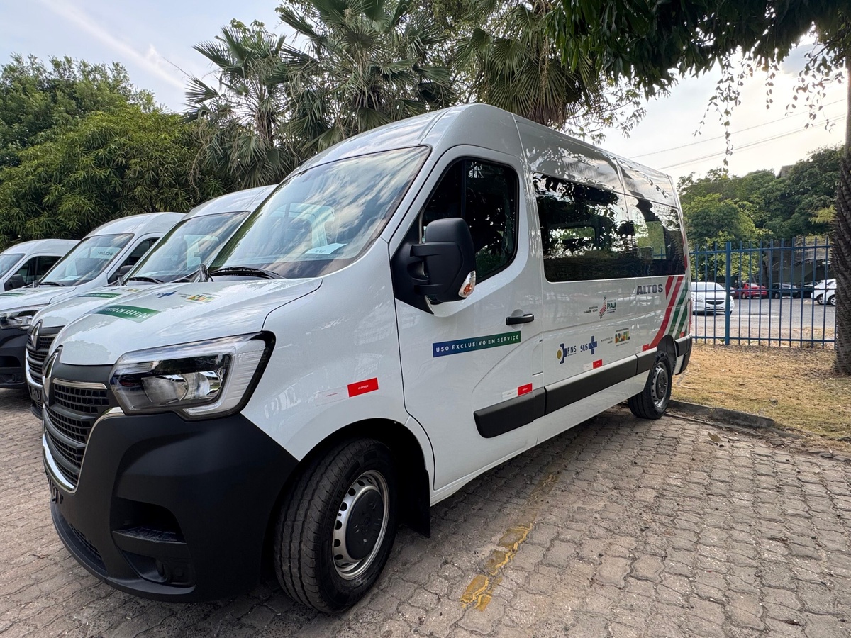 Sesapi entrega veículos adaptados para 22 municípios do Piauí nesta sexta (19)