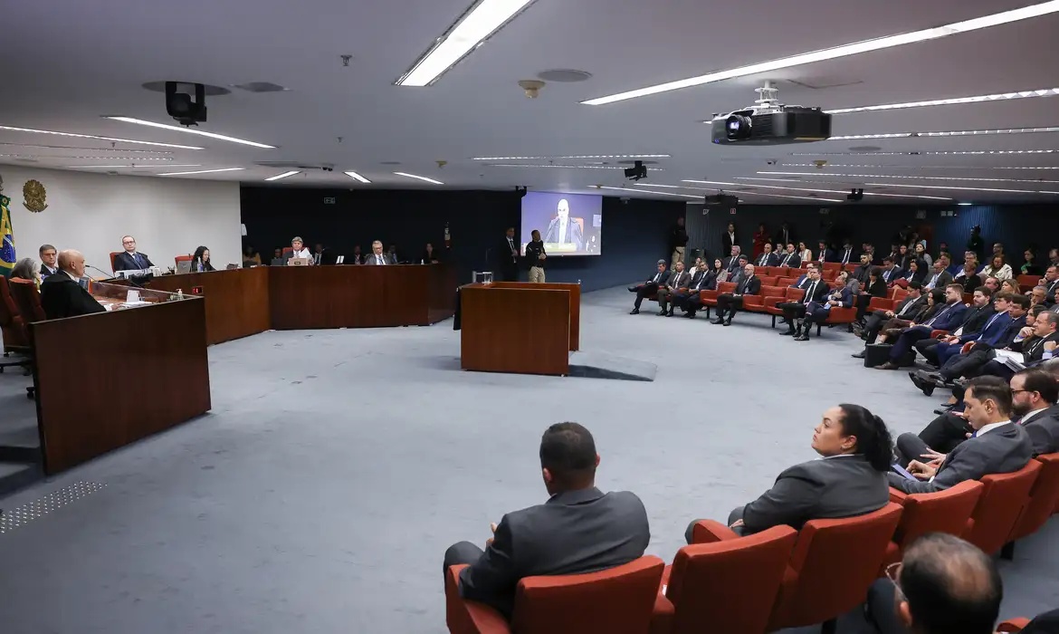 STF: apenas um réu comparece ao 1° dia de julgamento da trama golpista