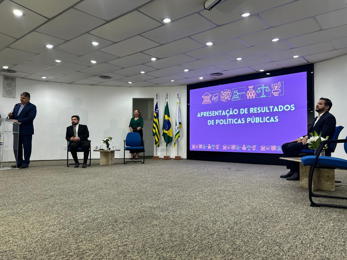 TCE-PI reúne gestores e Investe Piauí para discutir investimentos