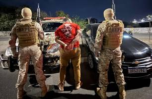 Traficante em fuga é capturado pelo BEPI com drogas e R$ 1,1 mil em Teresina (Foto: Divulgação/BEPI)