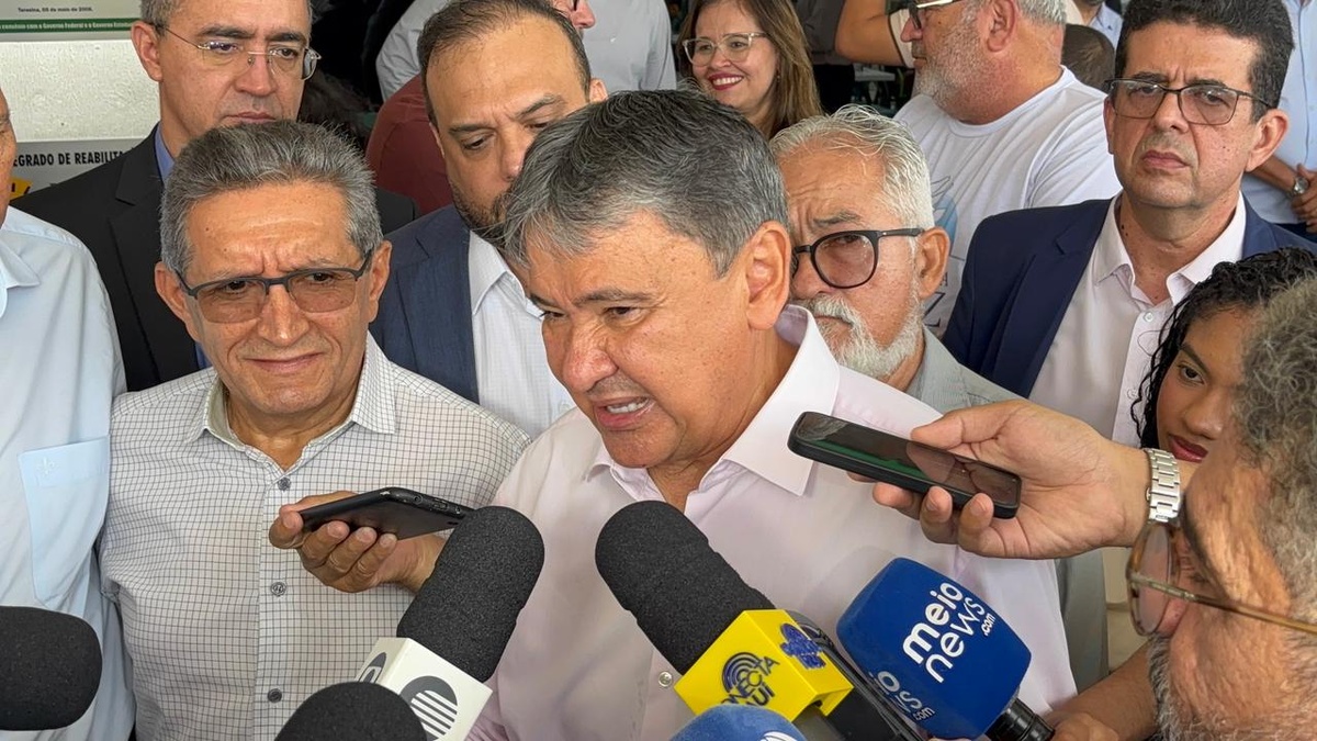 Wellington Dias entrega equipamentos de órtese e prótese para municípios do Piauí