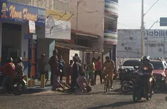 Acidente entre carro e motocicleta deixa dois feridos em Parnaíba