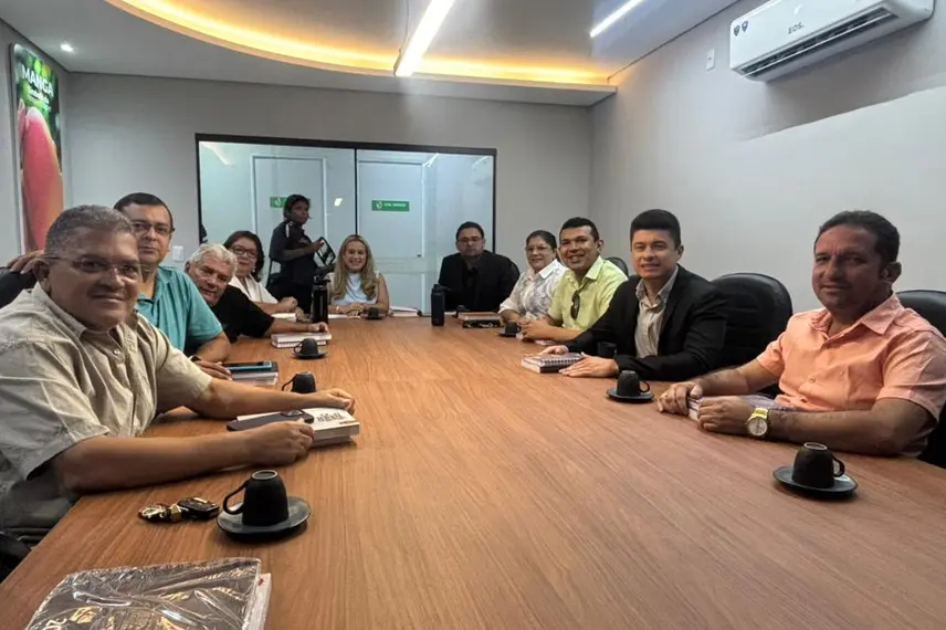 Andréa Amaral assume presidência e abre ano legislativo em Altos