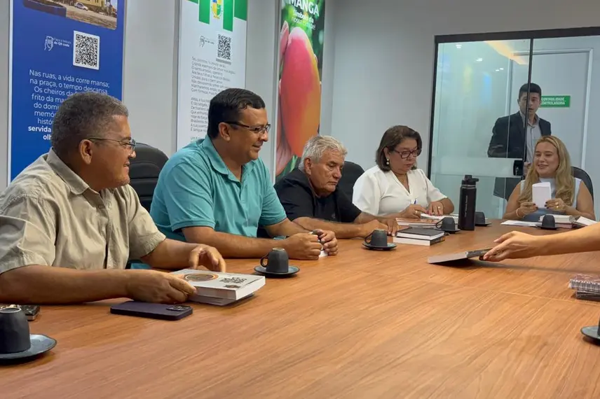 Andréa Amaral assume presidência e abre ano legislativo em Altos