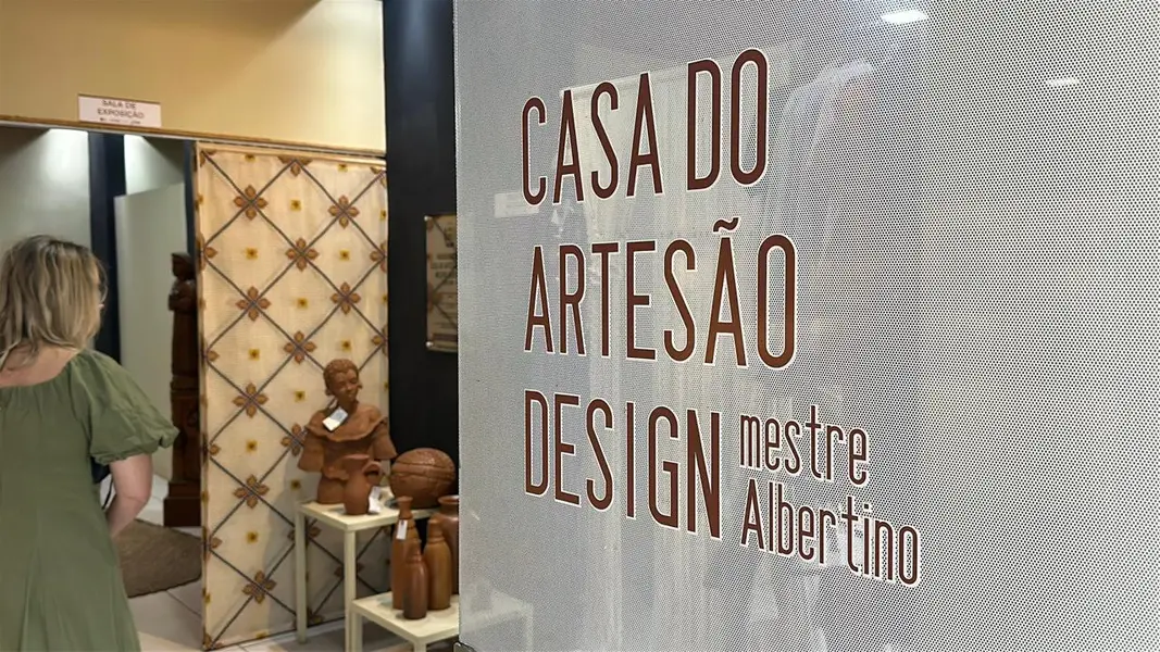 Arte em madeira ganha espaço em nova exposição na Central Mestre Dezinho