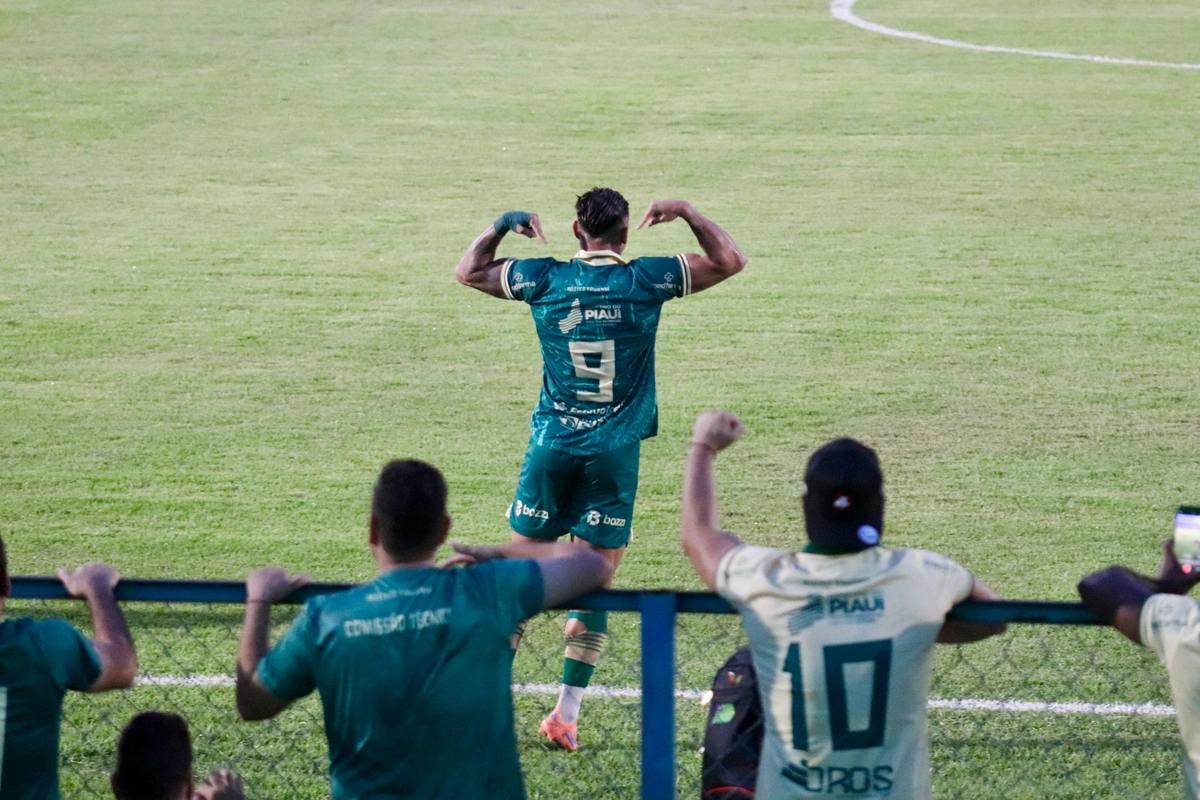 Atlético Piauiense goleia e conquista primeira vitória no Estadual