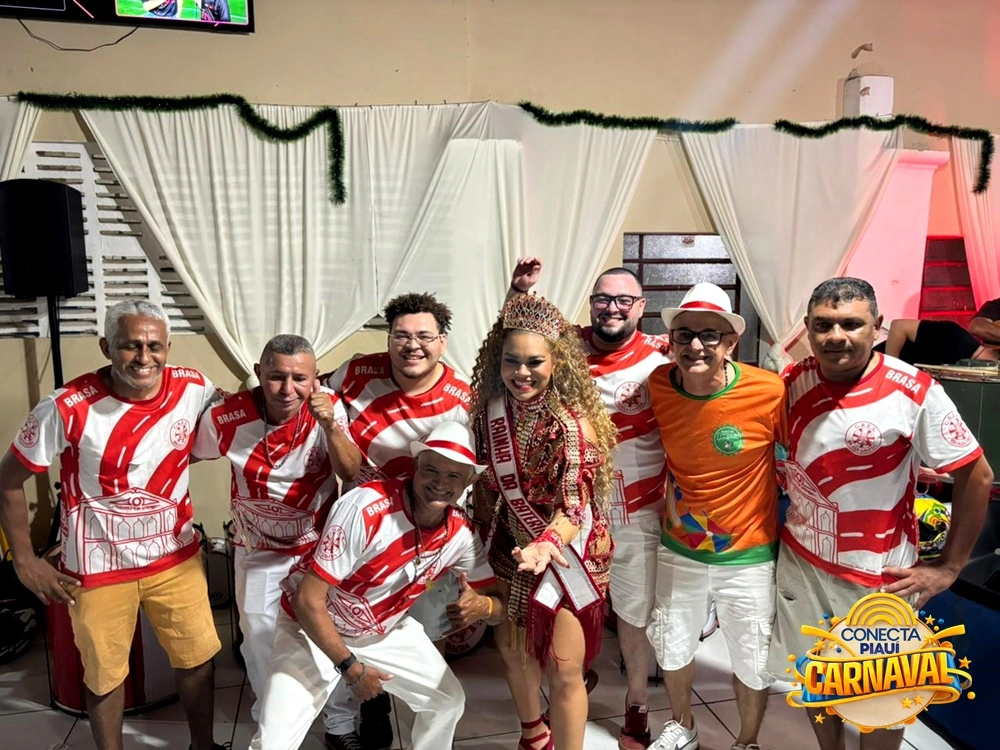 Brasa Samba coroa rainha de bateria em grande festa de pré-Carnaval em Teresina