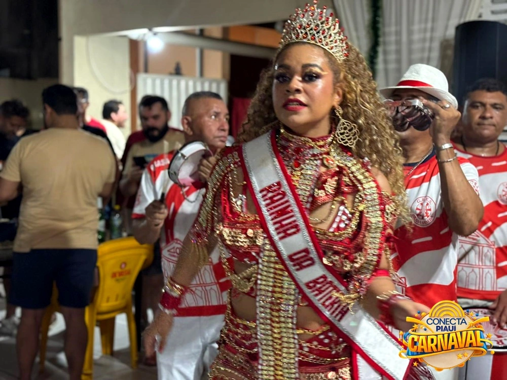Brasa Samba coroa rainha de bateria em grande festa de pré-Carnaval em Teresina