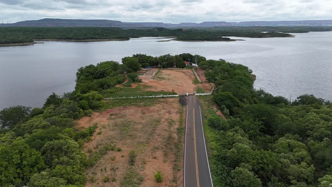 Catamarã na Barragem do Jenipapo revela força do turismo em São João do Piauí