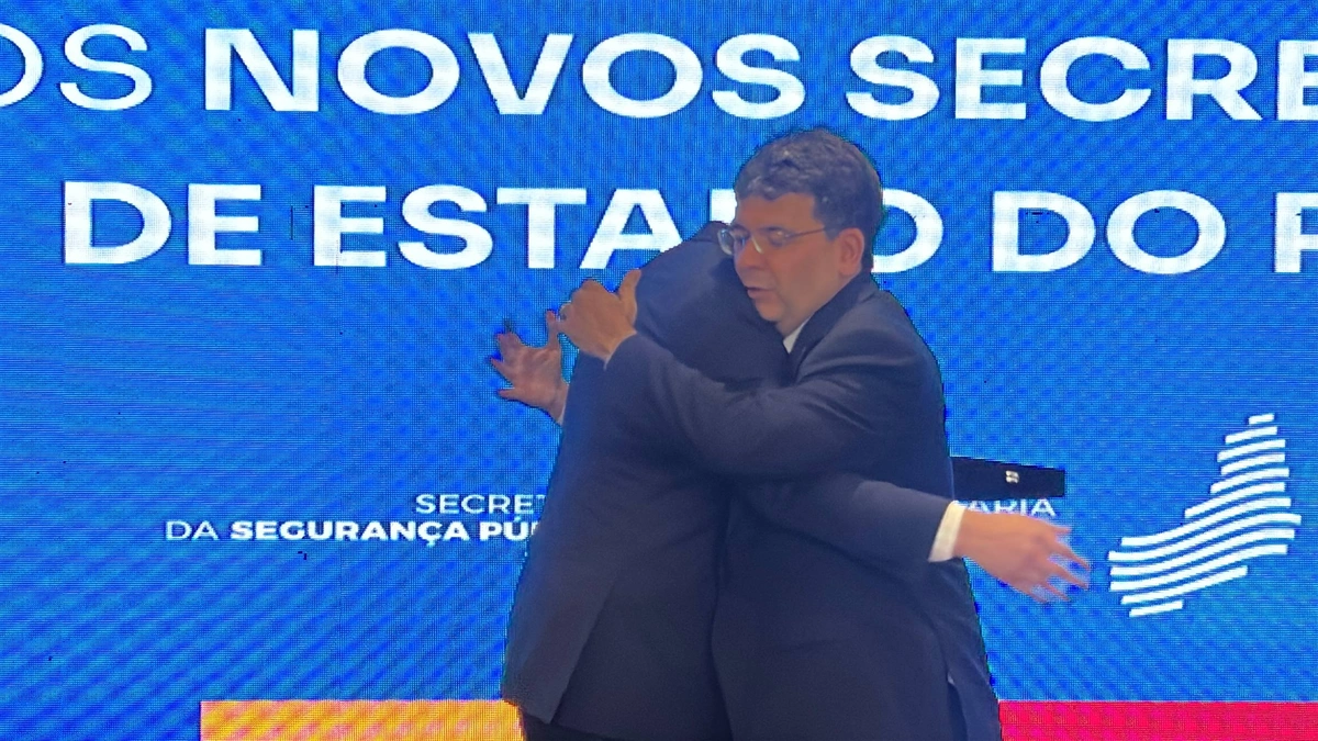 Chico Lucas é ovacionado e se emociona ao deixar a Segurança Pública do Piauí