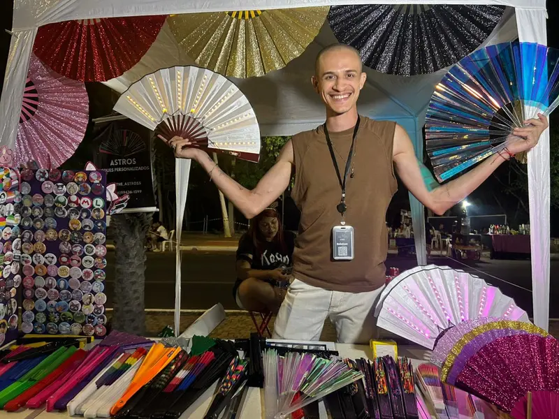 Claudia Leitte arrasta multidão em prévia de Carnaval na Marechal Castelo Branco