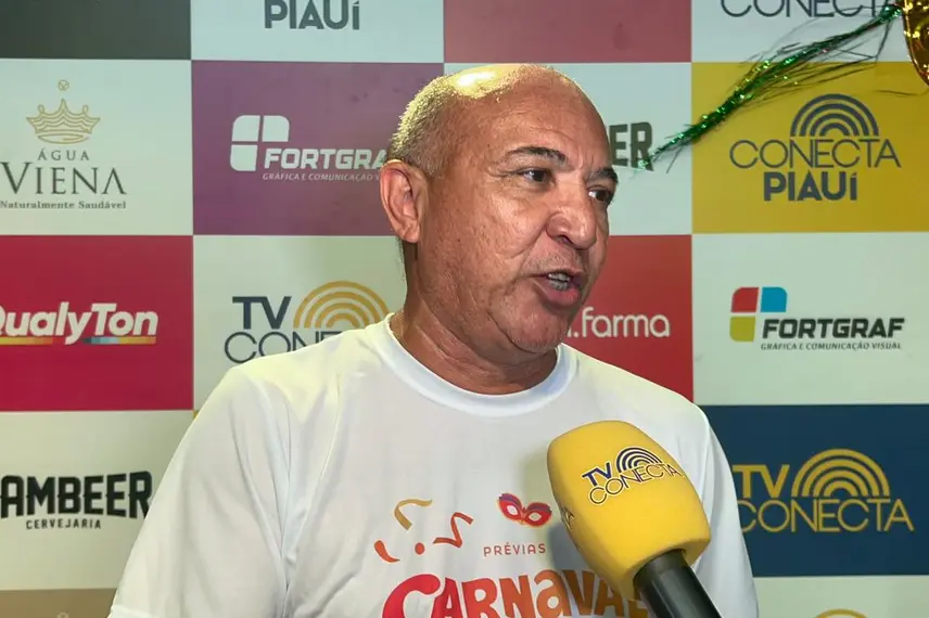 Claudia Leitte arrasta multidão em prévia de Carnaval na Marechal Castelo Branco