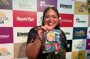 Claudia Leitte arrasta multidão em prévia de Carnaval na Marechal Castelo Branco (Foto: Maria Clara César/ Conecta Piauí)