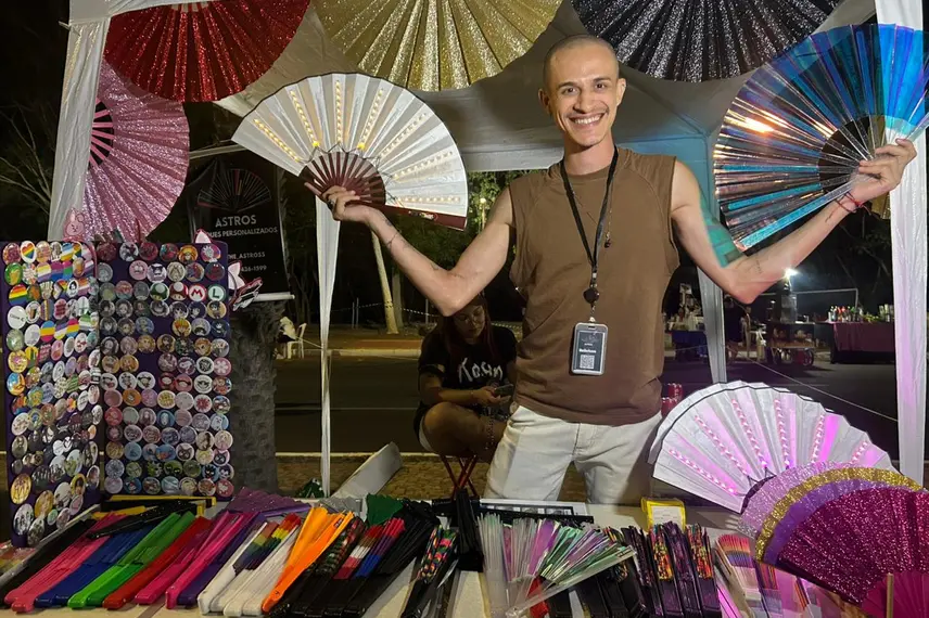 Claudia Leitte arrasta multidão em prévia de Carnaval na Marechal Castelo Branco