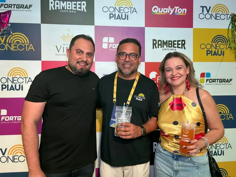 Claudia Leitte arrasta multidão em prévia de Carnaval na Marechal Castelo Branco